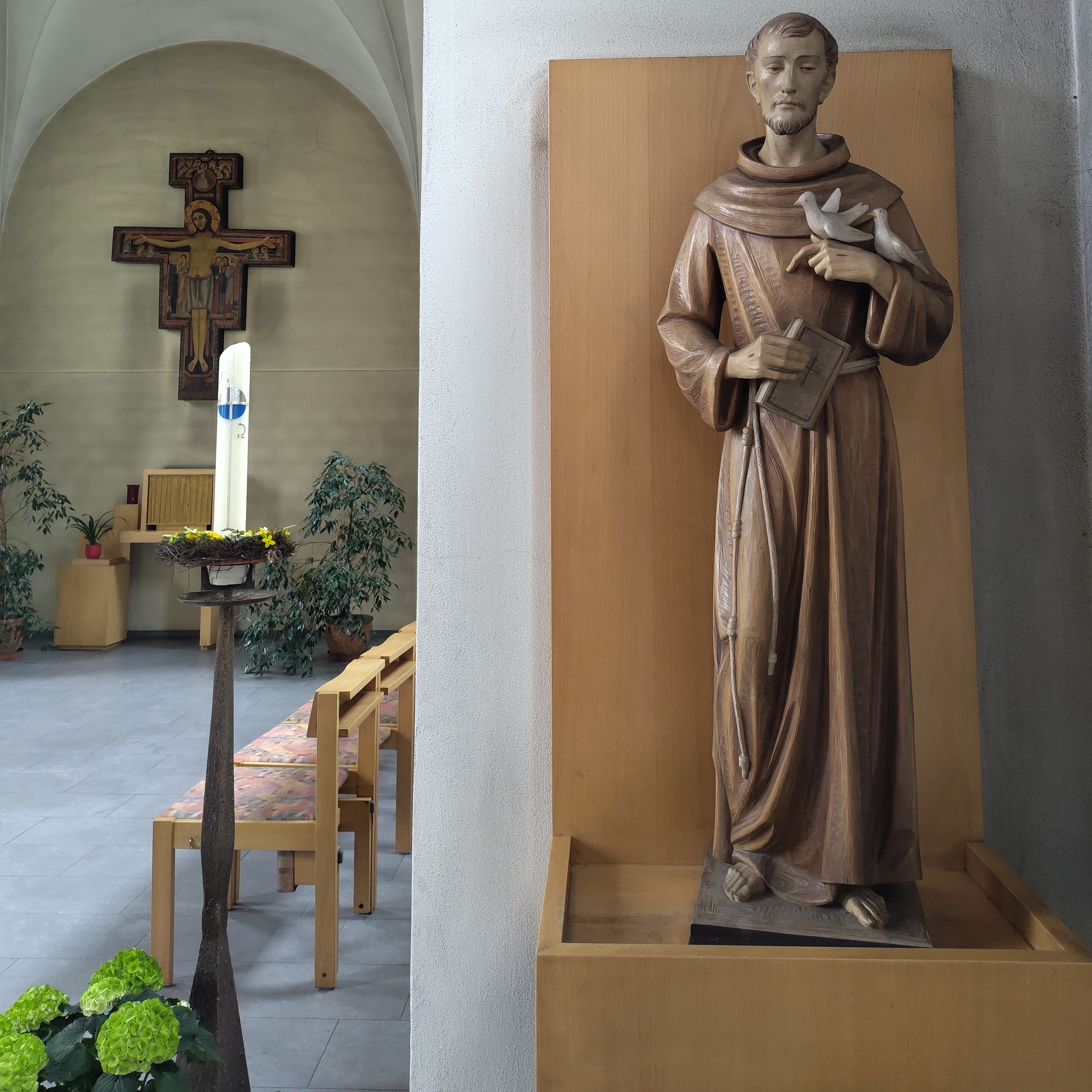 Kapelle der ortsansässigen Franziskaner Kapelle der ortsansässigen Franziskaner